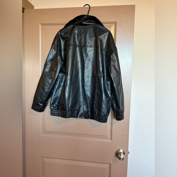 AUTOMET Oversized Faux Leather Jacket Fall Motorcycle Style Coat with Zipper - Picture 7 of 8